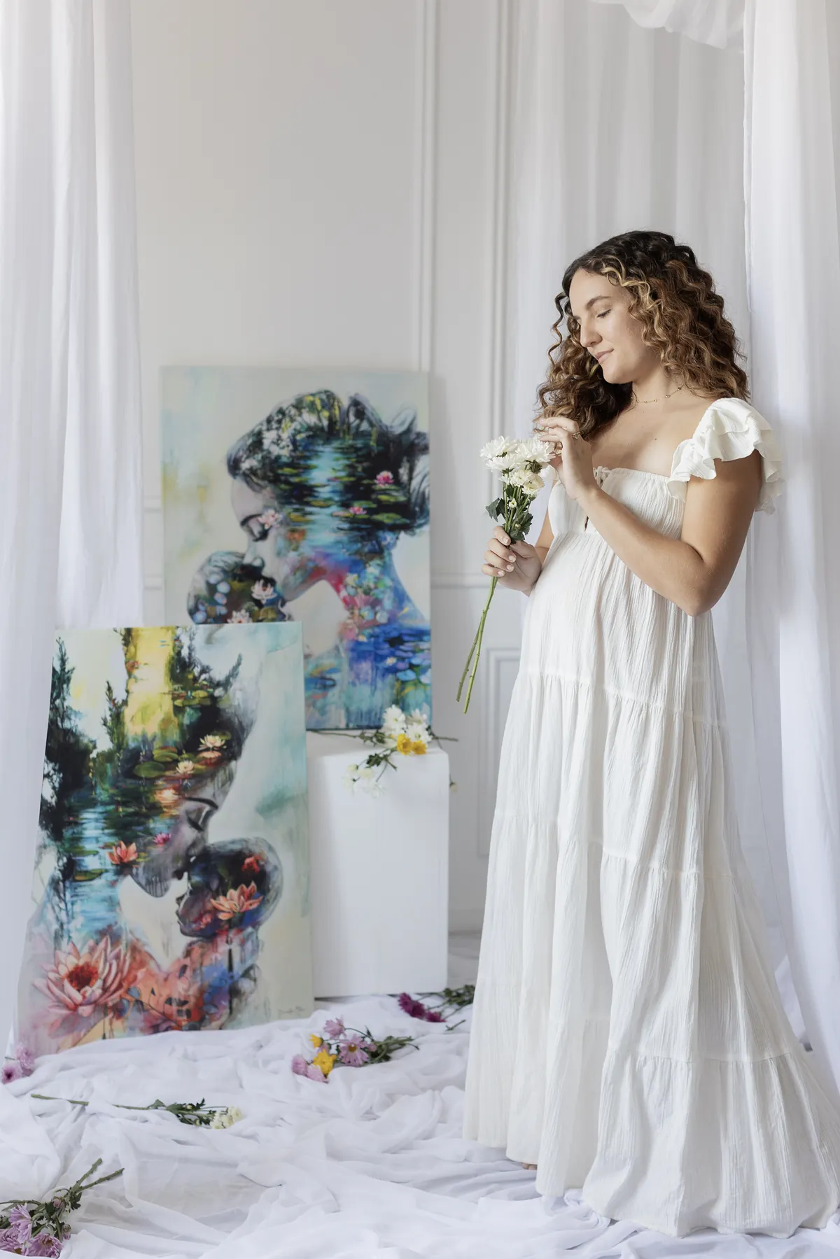 Dimitra Milan in the studio